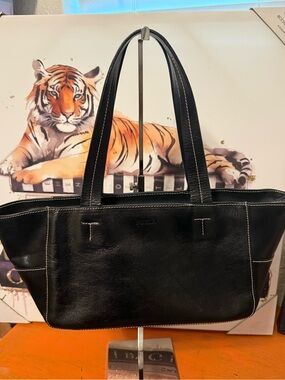 Furla Black Leather Shoulder Bag with Contrast Stitching EUC